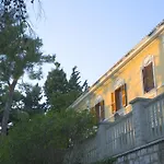Πανσιόν Gigli Sirolo
